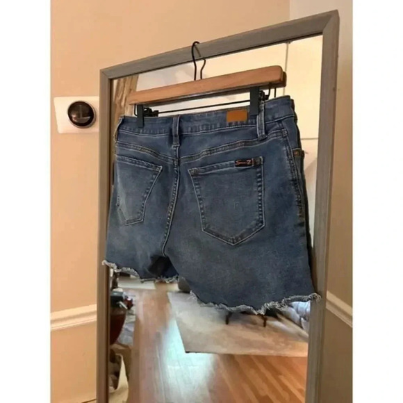 Seven7 Frayed Denim‎ Jeans Shorts Size 4 - Picture 5 of 8